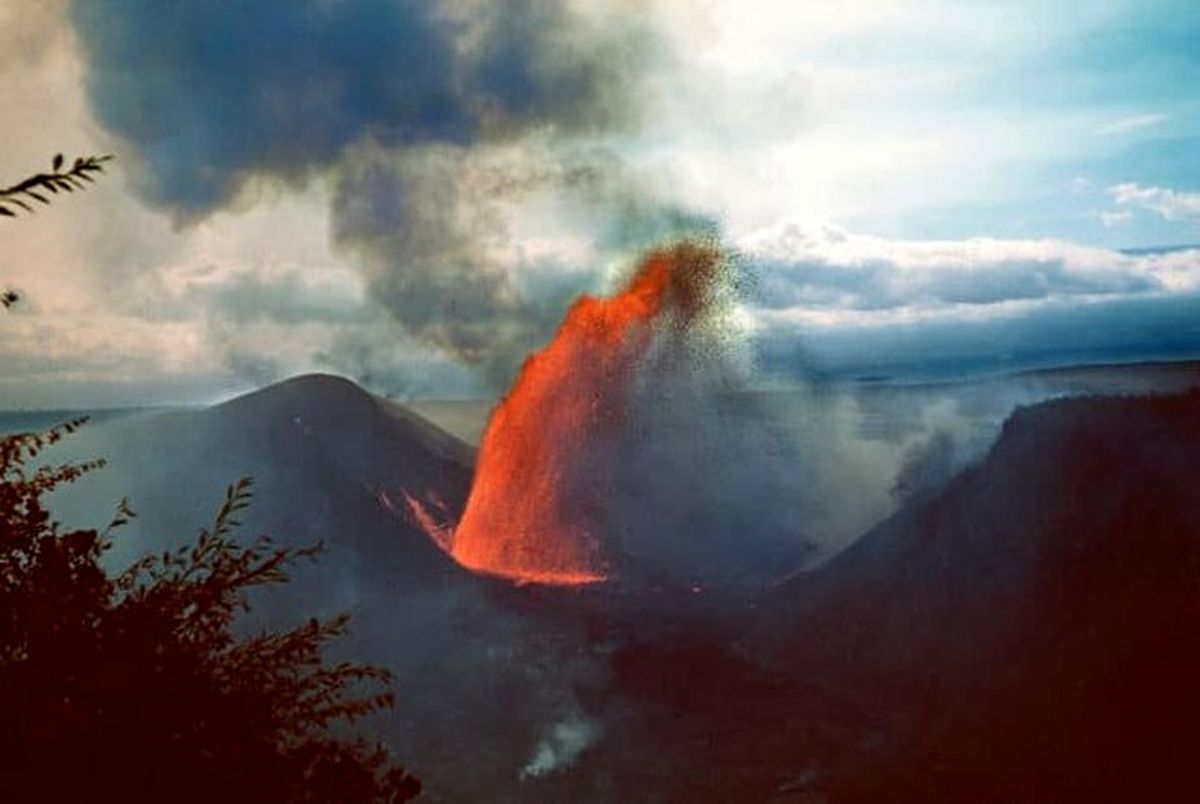 فوران آتشفشان در اندونزی، وحشت شهروندان سوماترا/ ویدئو
