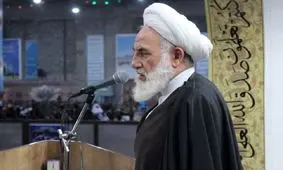 امام جمعه کاشان: در دستگاه‌های اجرایی مرد و زن به صورت مختلط کار می‌کنند؛ باید جدا شوند/ در سواحل هم بین مرد و زن اختلاط وجود دارد