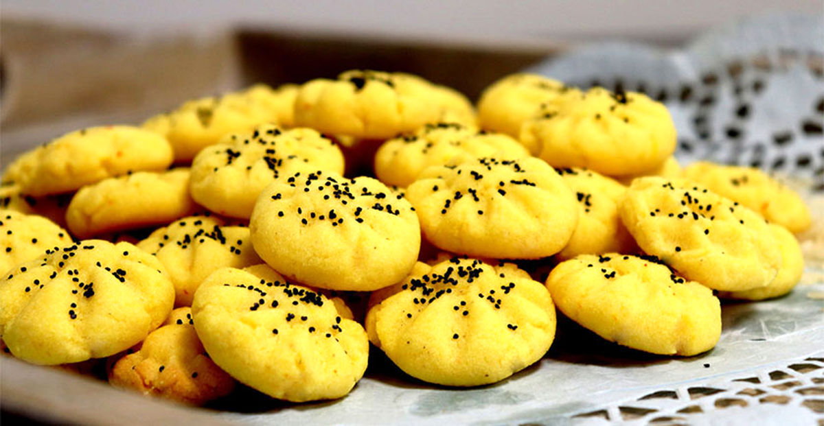کارگاه‌های پخت نان برنجی در آستانه نوروز/ به روایت تصاویر