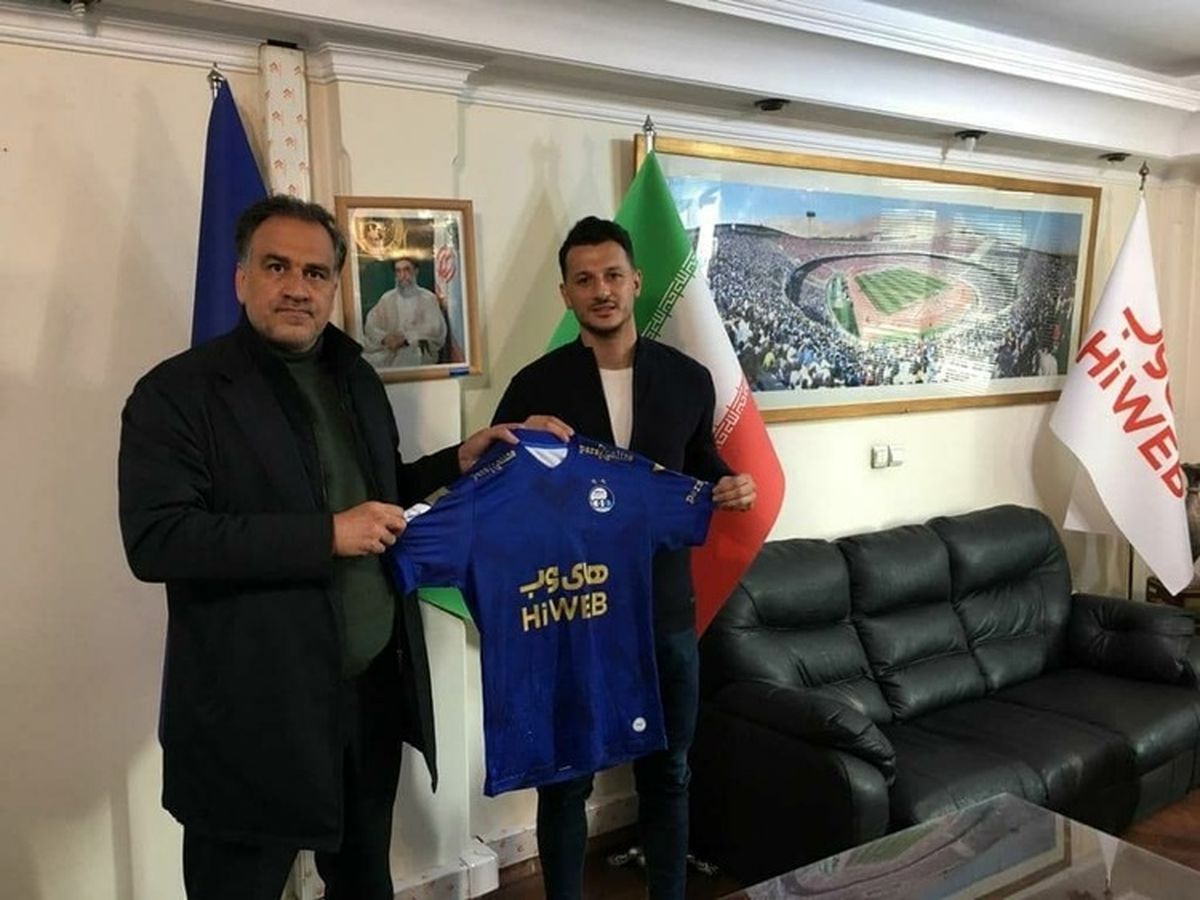 بمب جدید را استقلال ترکاند؛ مهاجم گلنزن پرسپولیس آبیپوش شد!