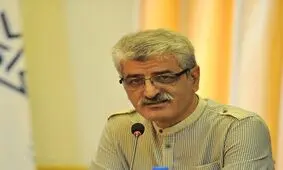ساسی مانکن، فقط یک حاشیه‌ساز است