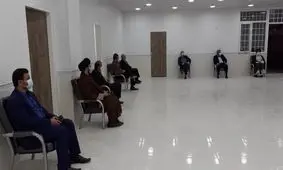   دیدار اعضای شورای شهر و شهردار منتخب با نماینده ولی فقیه و امام جمعه اهواز/ عکس