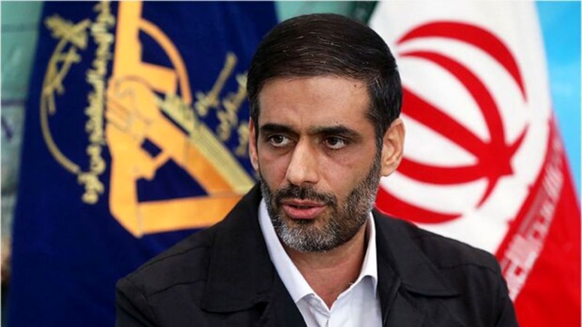 برکناری سعید محمد از قرارگاه خاتم به دلیل تخلفات وی بوده است