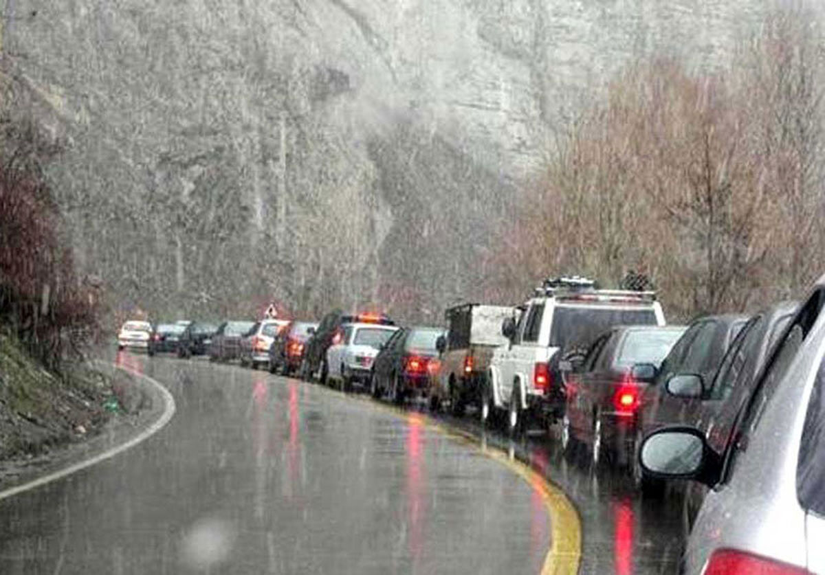 گزارشی از ترمینالهای مسافربری تهران در آستانه عید/ قسم وزیر بهداشت پشت تریبون، التماس مسافران در ترمینال