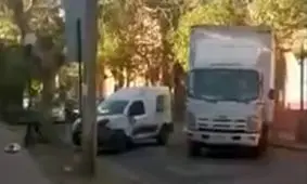 دعوای وحشیانه دو راننده بر سر جای پارک/ ویدئو