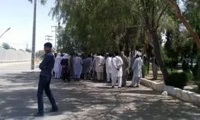 افرادی که شیشه‌های فرمانداری و بخشداری را در حوادث سراوان شکستند، ضد نظام نبودند / رسانه‌های داخلی اخبار صحیح را به مردم منعکس نکردند