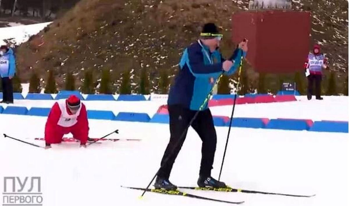 لوکاشنکو با زمین خوردن چهارباره رقیبش در یک مسابقه اسکی برنده شد!
