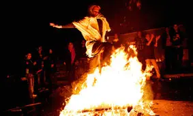 داغ مواد محترقه به تن آیین باستانی ایرانیان