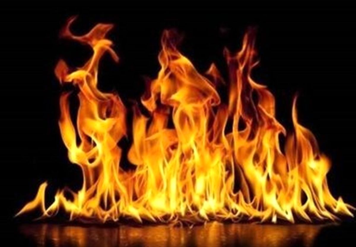 انفجار مواد محترقه در خیابان هاشمی تهران/ ۲ نفر مجروح شدند/ تصاویری وحشتناک از چهارشنبه سوری/ ویدئو