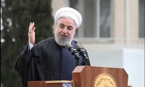 آخرین جلسه متفاوت هیئت دولت در سال ۹۹ در زیر باران/ عکس