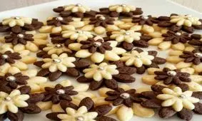 طرز تهیه شیرینی گل مینا برای عید