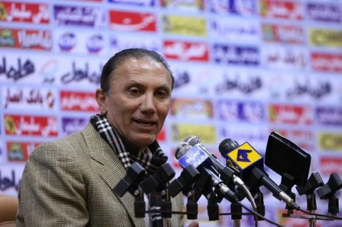 درخشان سرمربی نفت تهران شد