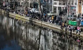 دولت فرانسه نوشیدن الکل را در معابر عمومی ممنوع کرد