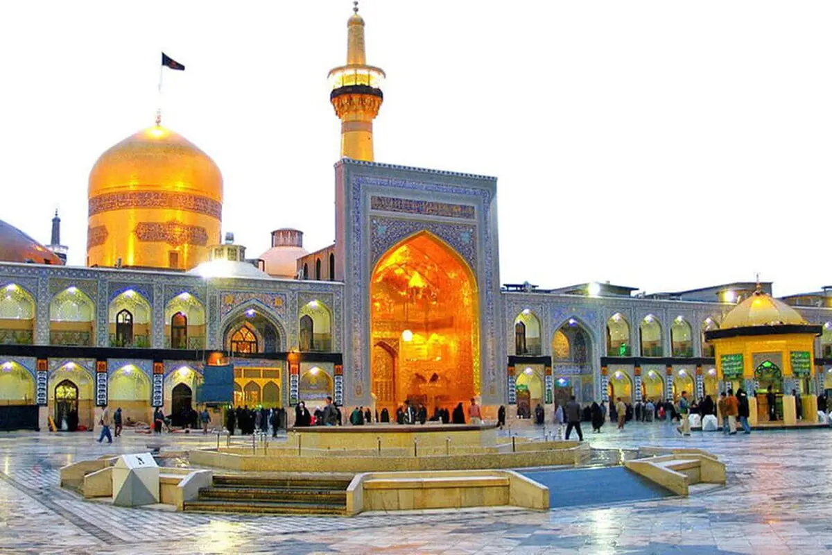 در حرم امام رضا(ع) ماسک بزنیم یا نزنیم؟/ ویدئو
