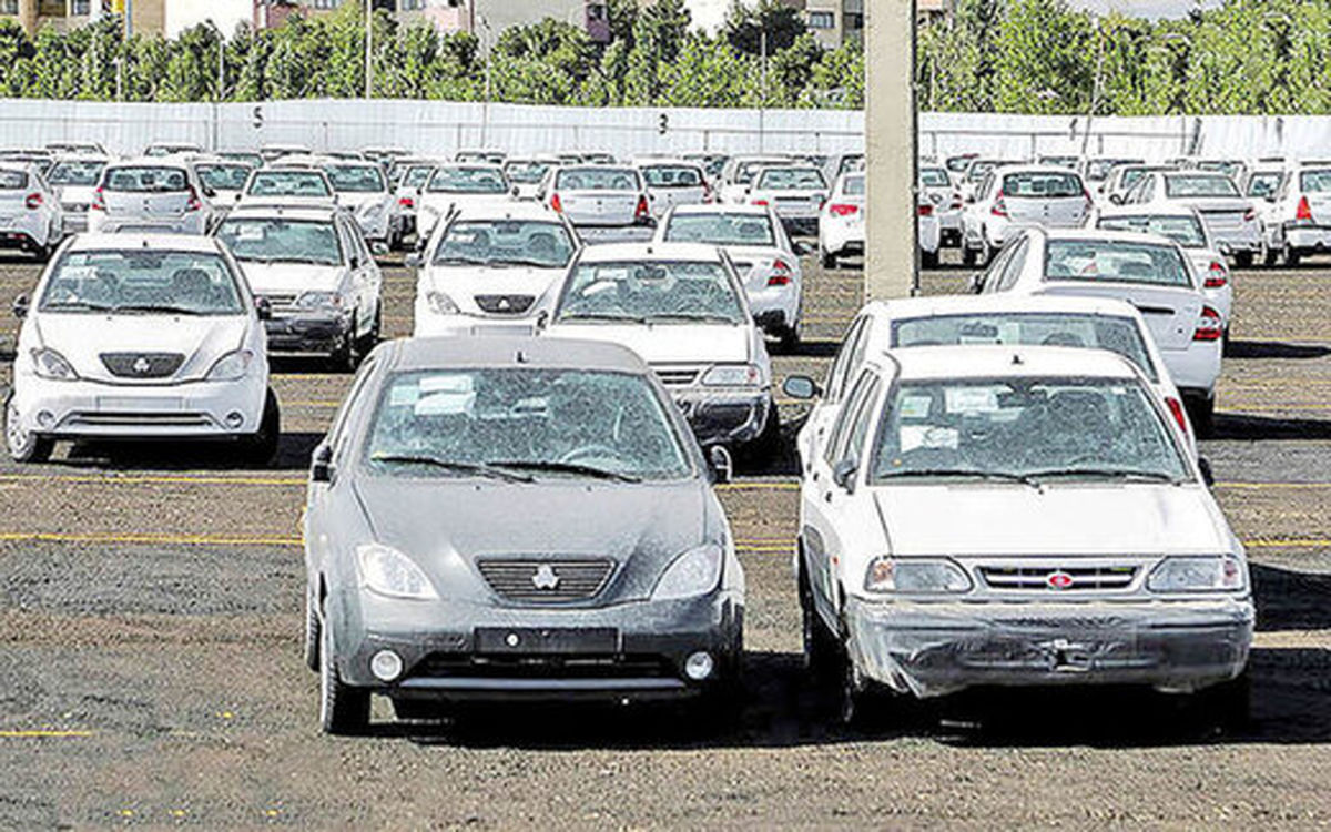 کاهش قیمت انواع خودرو در بازار/ دنا پلاس ۳۱۵ میلیون تومان شد/ جدول