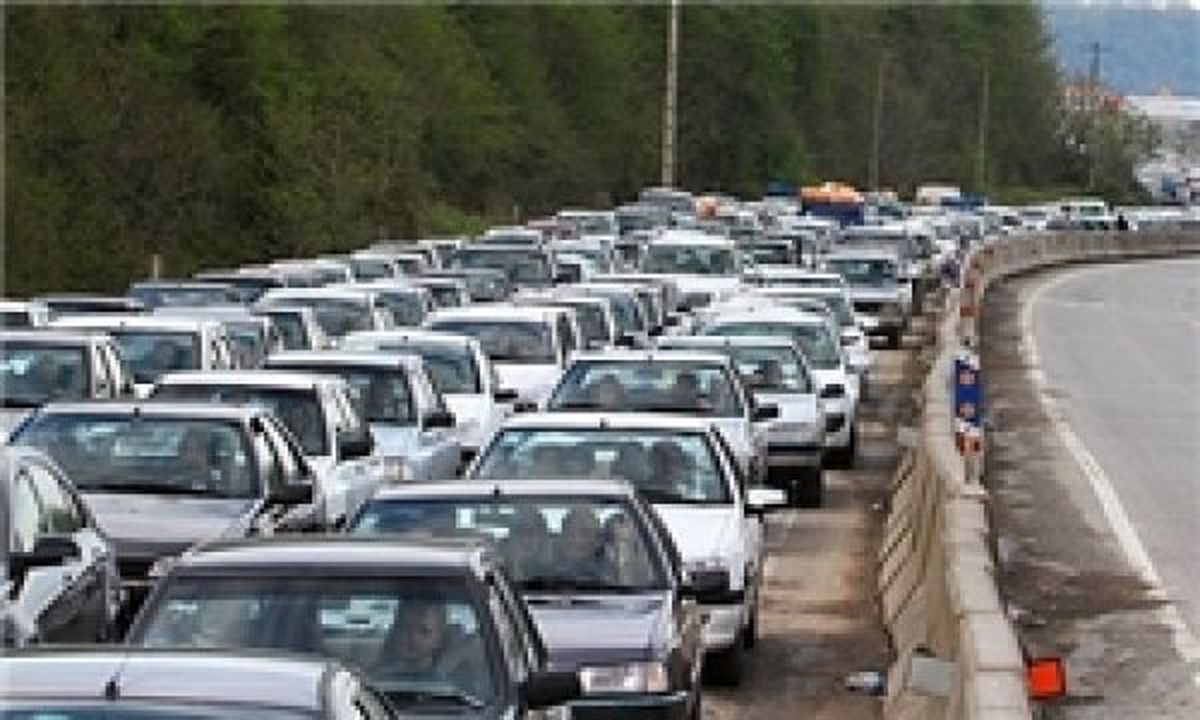 ترافیک فوق‌سنگین در محورهای هراز و فیروزکوه