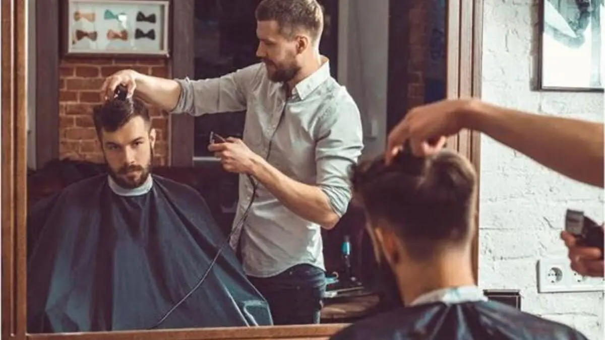 ویروس کرونا/ آرایش کن و واکسن بزن