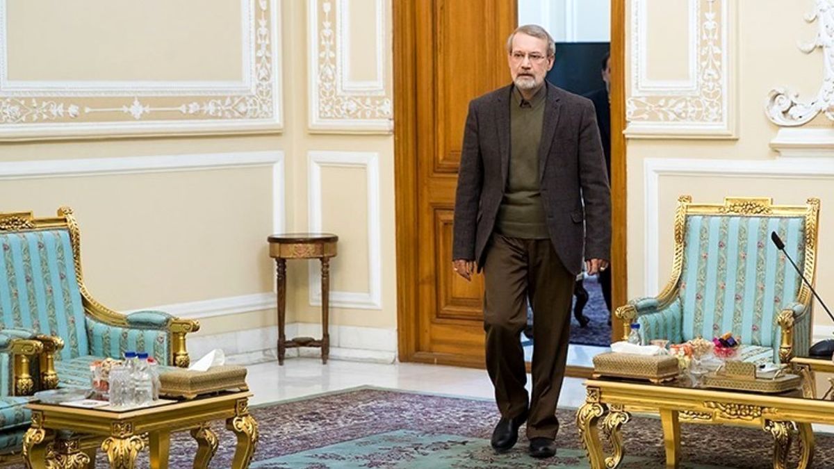 «علی لاریجانی» با حمایت اصلاح طلبان کاندیدای ریاست جمهوری میشود