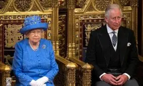 انتشار عکسی از پیاده‌روی بهاری ملکه و ولیعهد بریتانیا پیش از عید پاک