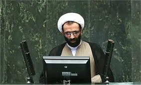 روحانی باید پاسخگوی علت ایستادن مردم در صف‌های طولانی باشد