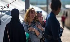 خطرناک‌ترین زنان داعش یکی پس از دیگری کشف حجاب می‌‌کنند/ عکس و ویدئو