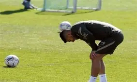 سوارس برای ۳ هفته خانه‌نشین شد