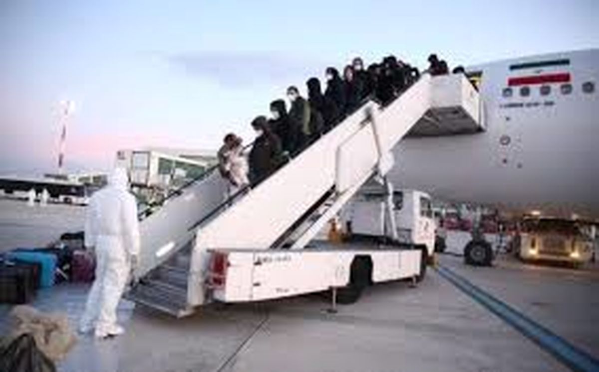 مسافران خارجی در فرودگاه مشهد تست پی‌سی‌آر می‌دهند