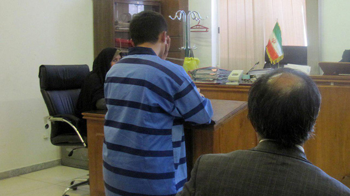 ۲ مرد همسرکش در انتظار جلسه محاکمه