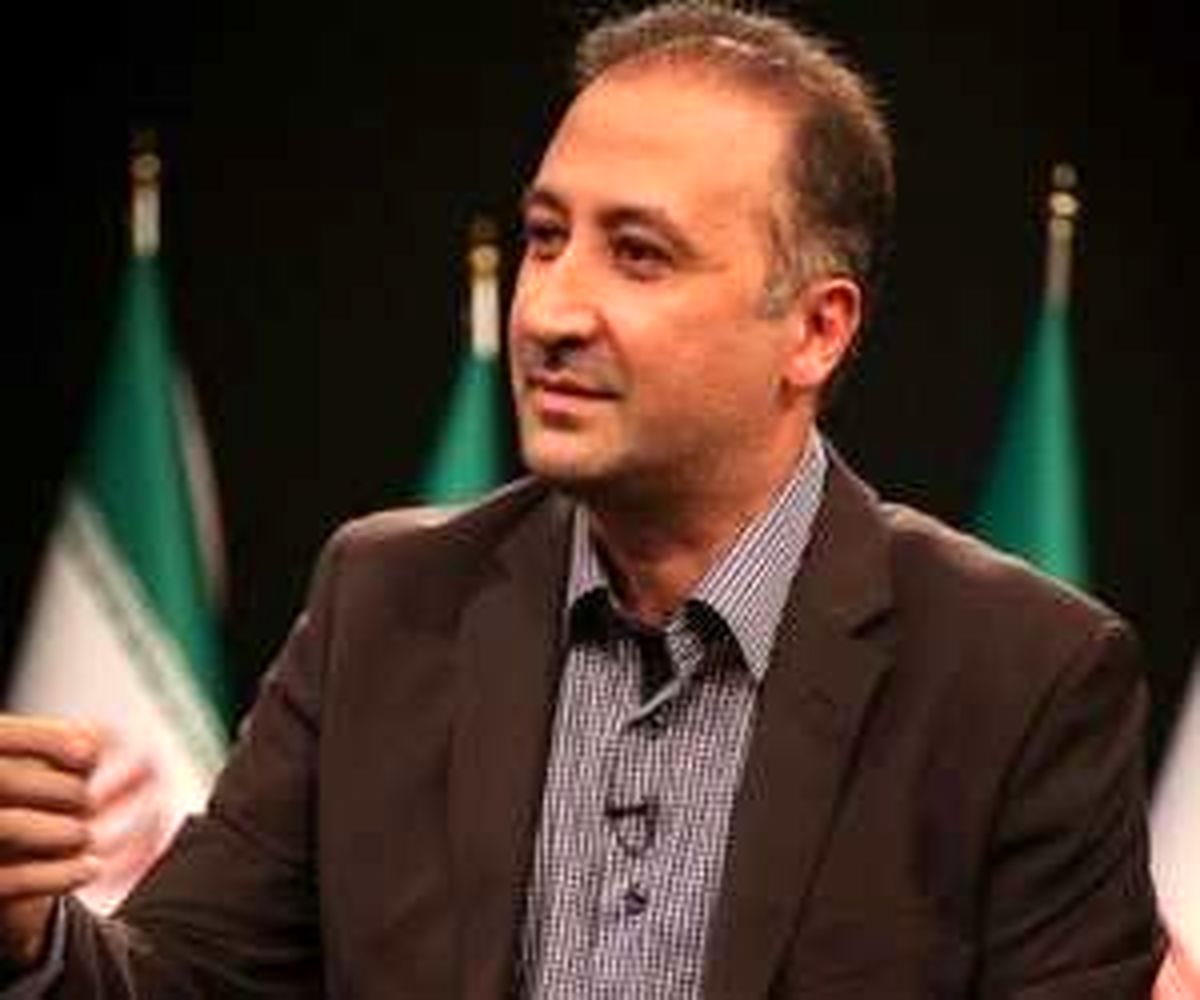 من محمد دلاوری روزی ۲۰۰، ۳۰۰ فحش در فضای مجازی میخورم، به خودم هم میگویم نوش جانت
