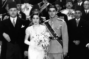 همه چیز درباره اولین همسر محمدرضا شاه/ چرا فوزیه از شاه طلاق گرفت؟/ ماجرای عشقی ملکه با ژنرال مصری + عکس