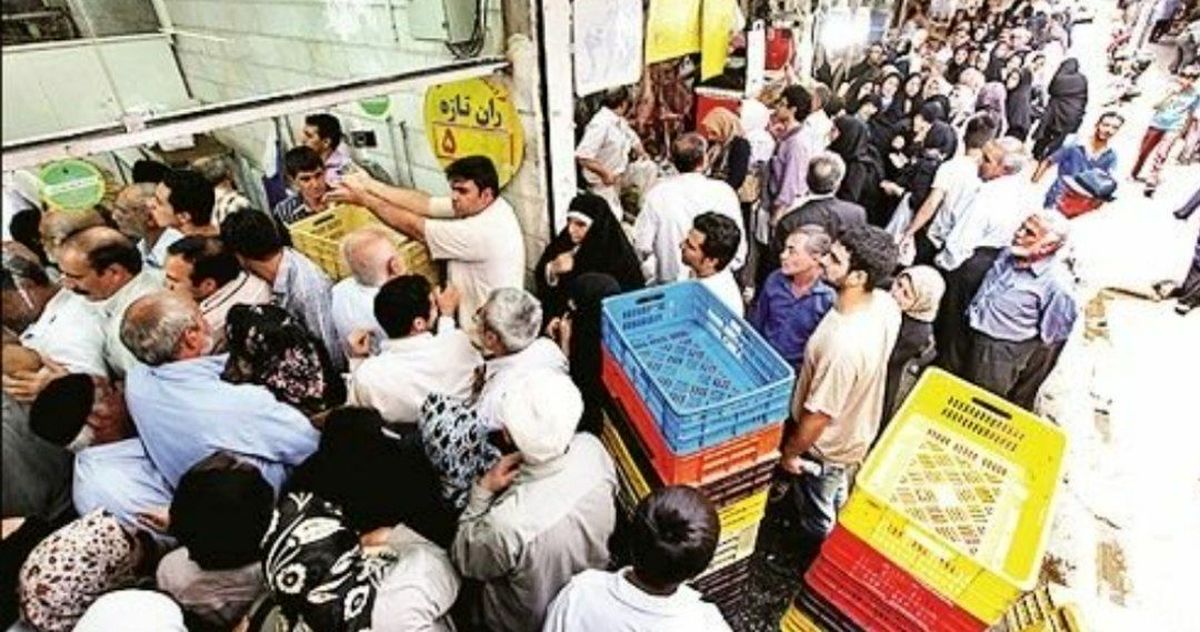 اوضاع مرغی اقتصاد ایران / از افزایش ۱۰۰درصدی تا صفهایی که کرونا را به سفره ها آورد!