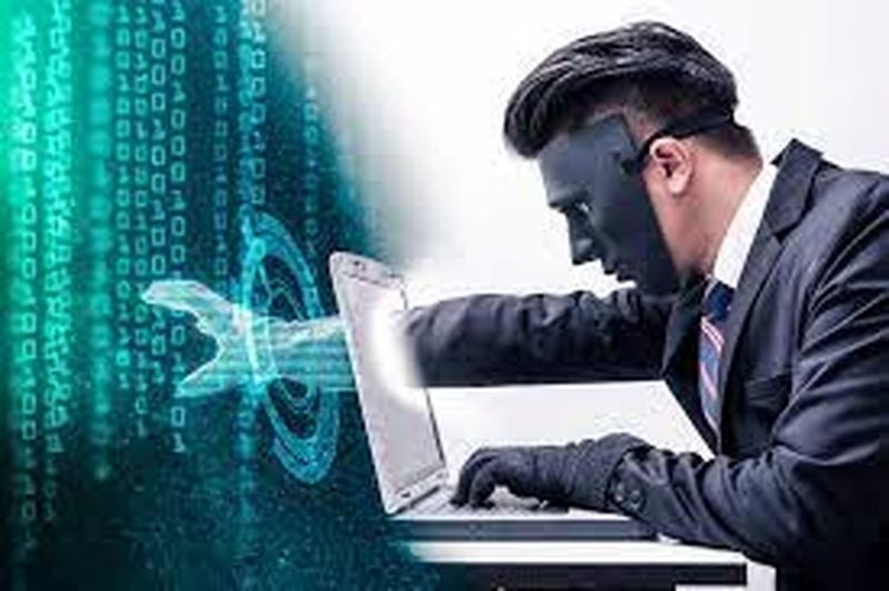 تهدید به انتشار تصاویر خصوصی جرم است / اگر تهدید شدید، نگران نباشید