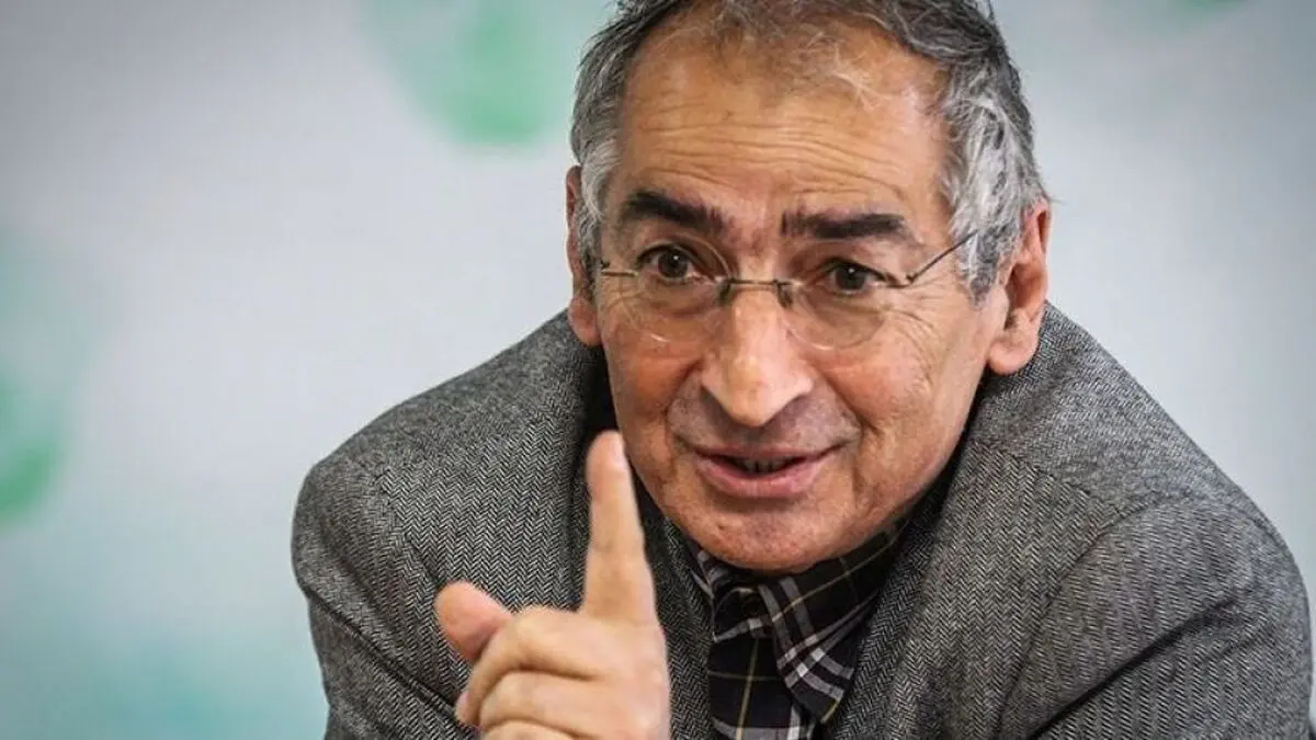 صادق زیباکلام چند کتاب برای خواندن در نوروز پیشنهاد کرد