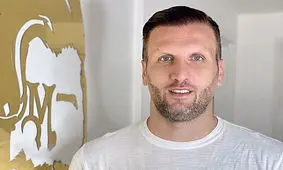 بازیکن اسبق پرسپولیس ۹۰ دقیقه زیر برف مدفون بود