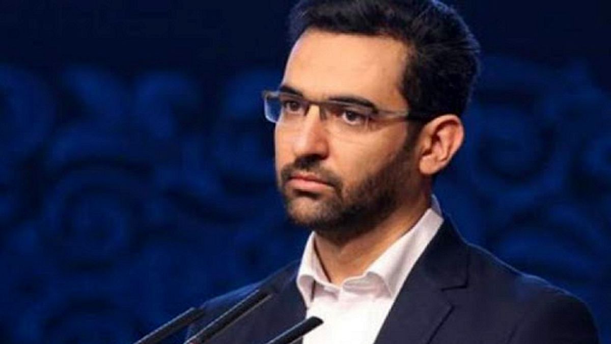 آذری جهرمی: انسداد سایتها به سیاق گذشته منسوخ شده است