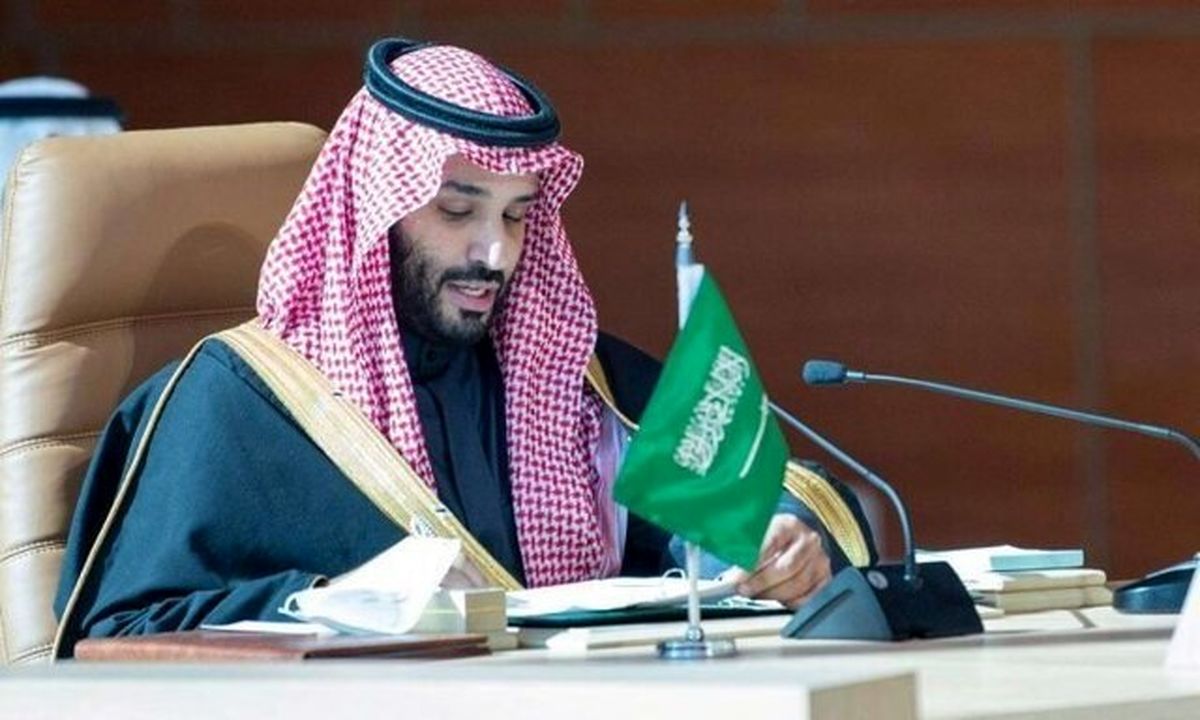 نویسنده سعودی: راه عادی سازی با اسرائیل باز است اما بن سلمان خطرات آن را درک می‌کند