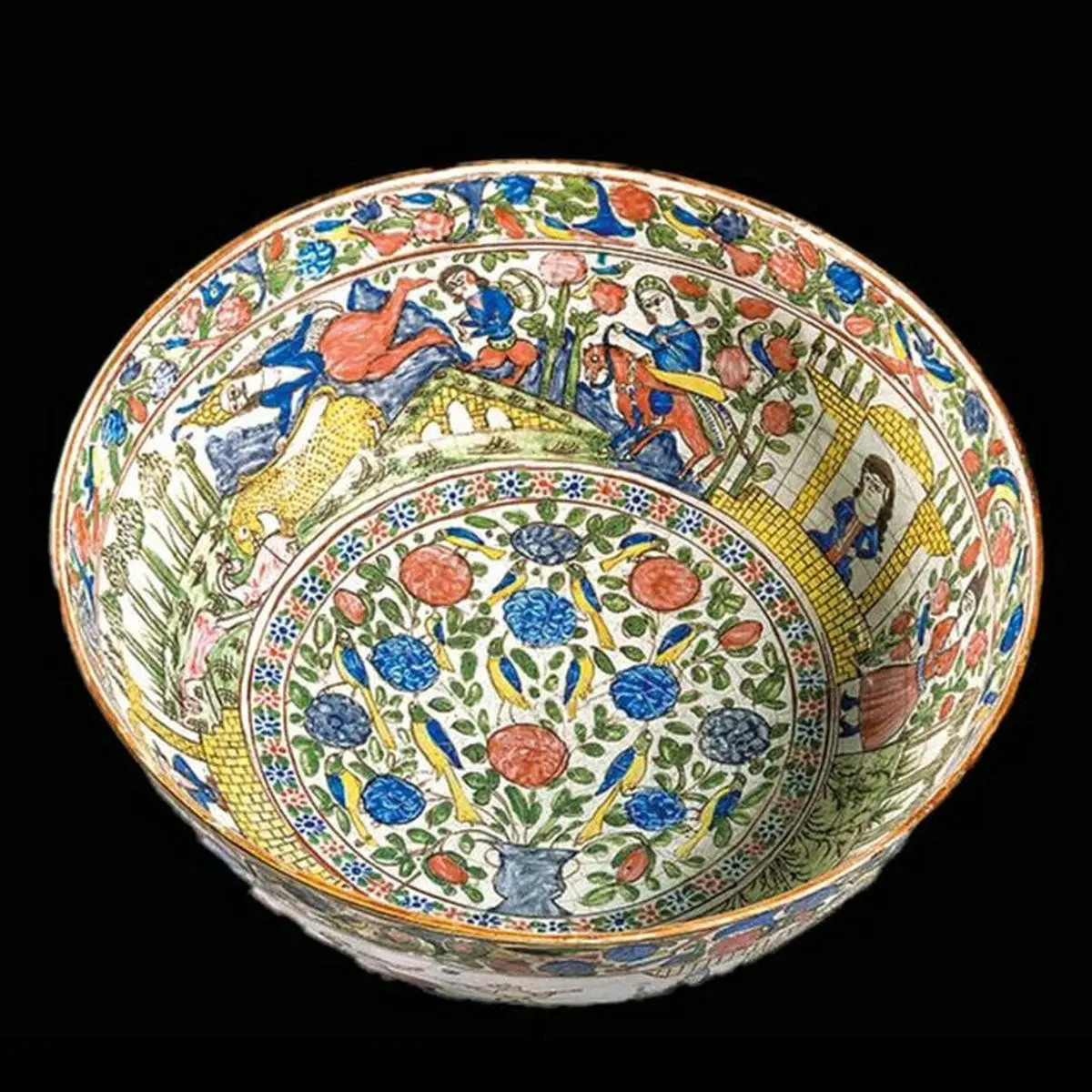 نوروز روی کاسه قاجاری/ عکس