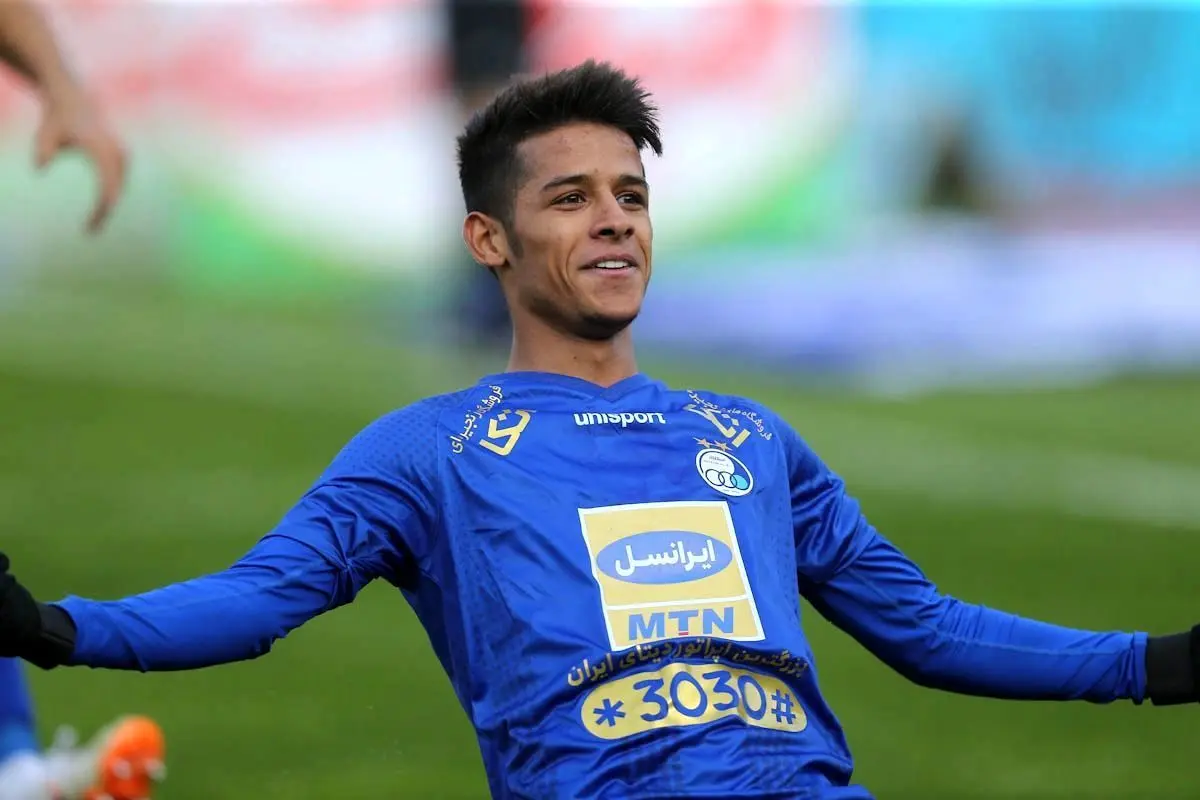 استوری همسر مهدی قائدی از وضعیت جسمانی این بازیکن