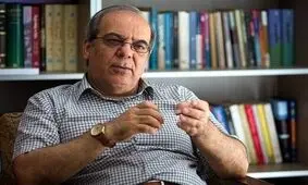 کنایه عباس عبدی به سریال گاندو/ اینجا اول فیلم می‌سازند بعد دادگاه باید مطابق آن‌حکم دهد