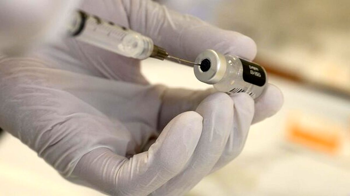 تزریق ۱۰۰۰ دوز واکسن کرونا در کاشان