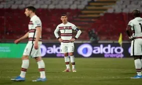 کاریکاتور عمر مومنی در پی ناکامی رونالدو در نزدیک شدن به رکورد دایی