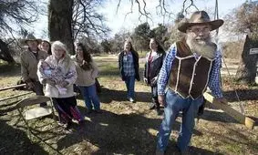 پر رمز و رازترین خانواده‌های جهان را بشناسید + عکس