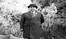 احمد شاه مکرر می‌گفت چاق شده‌ای!