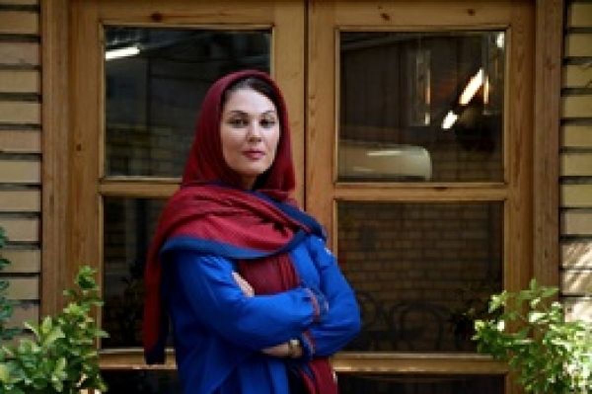 وقتی لاله اسکندری از داربست ۴ متری بالا میرود