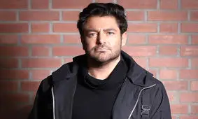 سلفی محمدرضا گلزار با روبرتو کارلوس / عکس