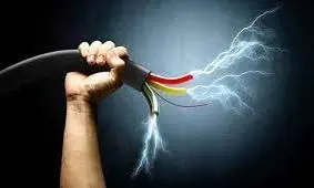 مرد ساوه ای مقابل چشمان همکارانش خشک شد