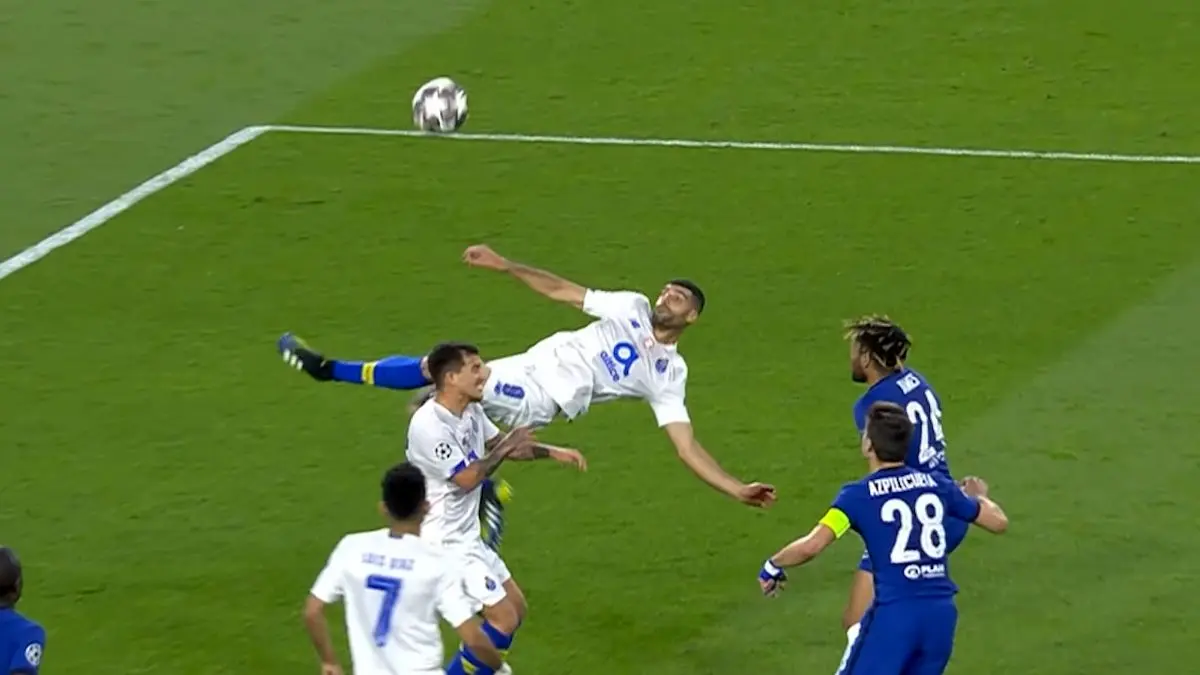 زیباترین گل‌های برگردان تاریخ فوتبال/ ویدئو