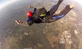 مرگ چتر باز ایرانی با باز نشدن چترش در ارتفاعات ایلام