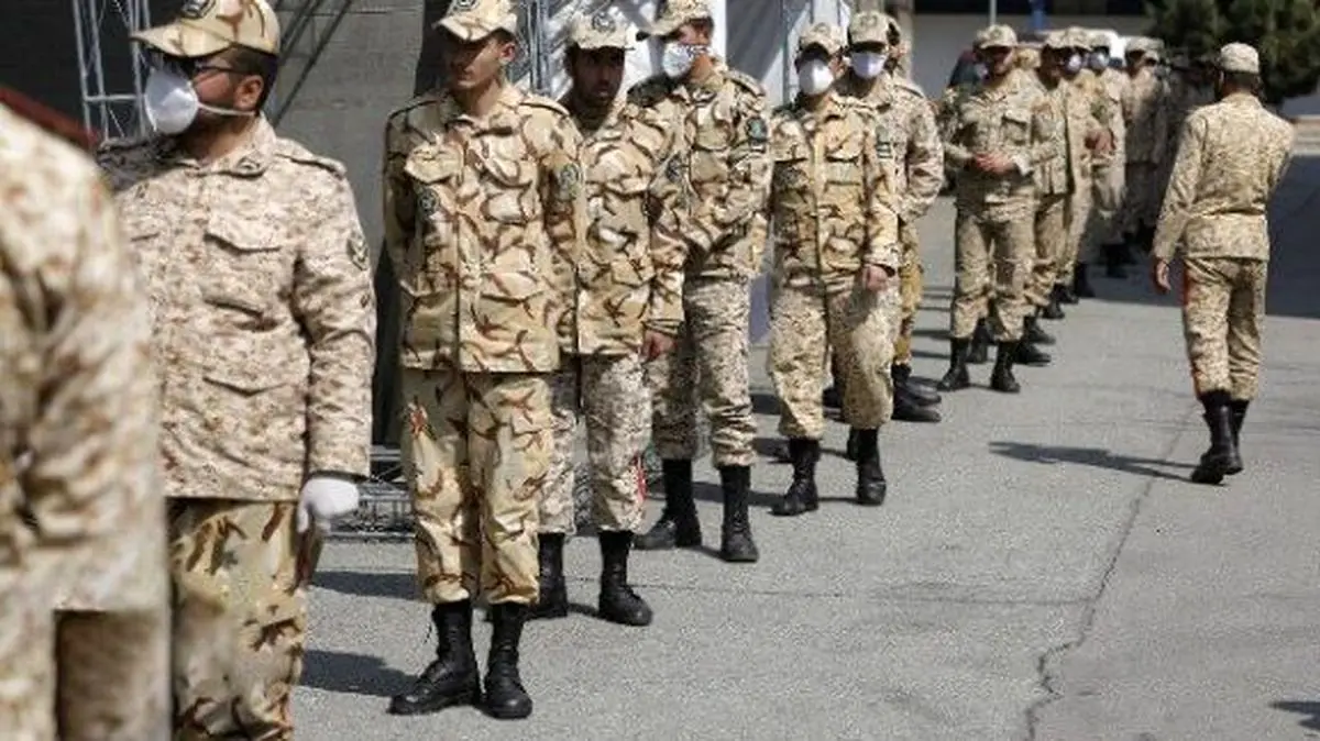 سربازی عاملی برای تأخیر ازدواج است / مسئولان فکری کنند