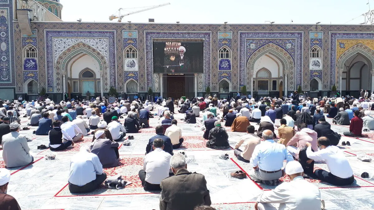 چرا عده ای به صحبت رهبر معظم انقلاب با این همه علم و تجربه بی توجهی می کنند؟